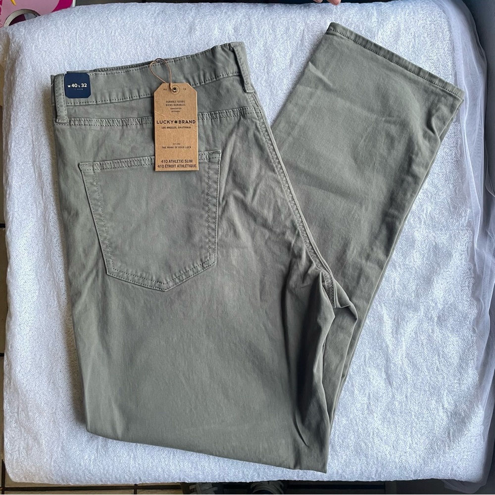 Lucky Brand 410 Athletic  Slim Jean